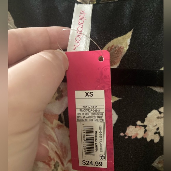 Xhilaration Women's Black and Floral Ruffle Short Sleeve Dress Size XS NWT - Picture 3 of 3